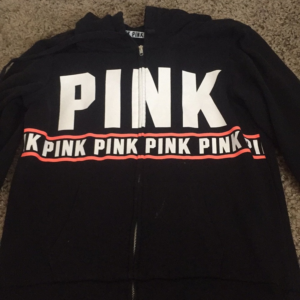 VS pink hoodie